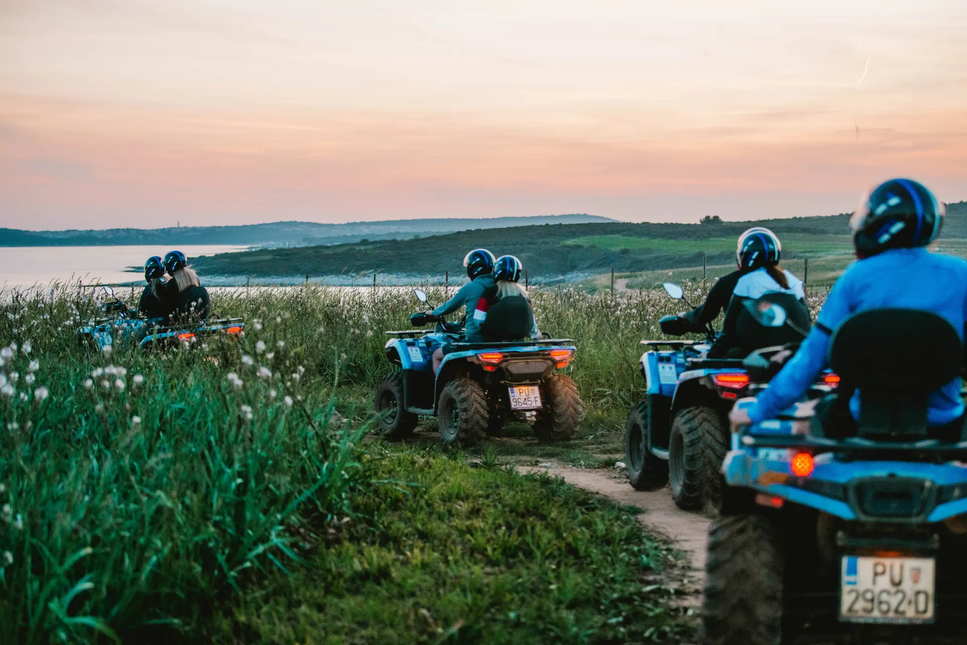 Avventura in quad vicino a Pola con sentieri costieri e boschivi